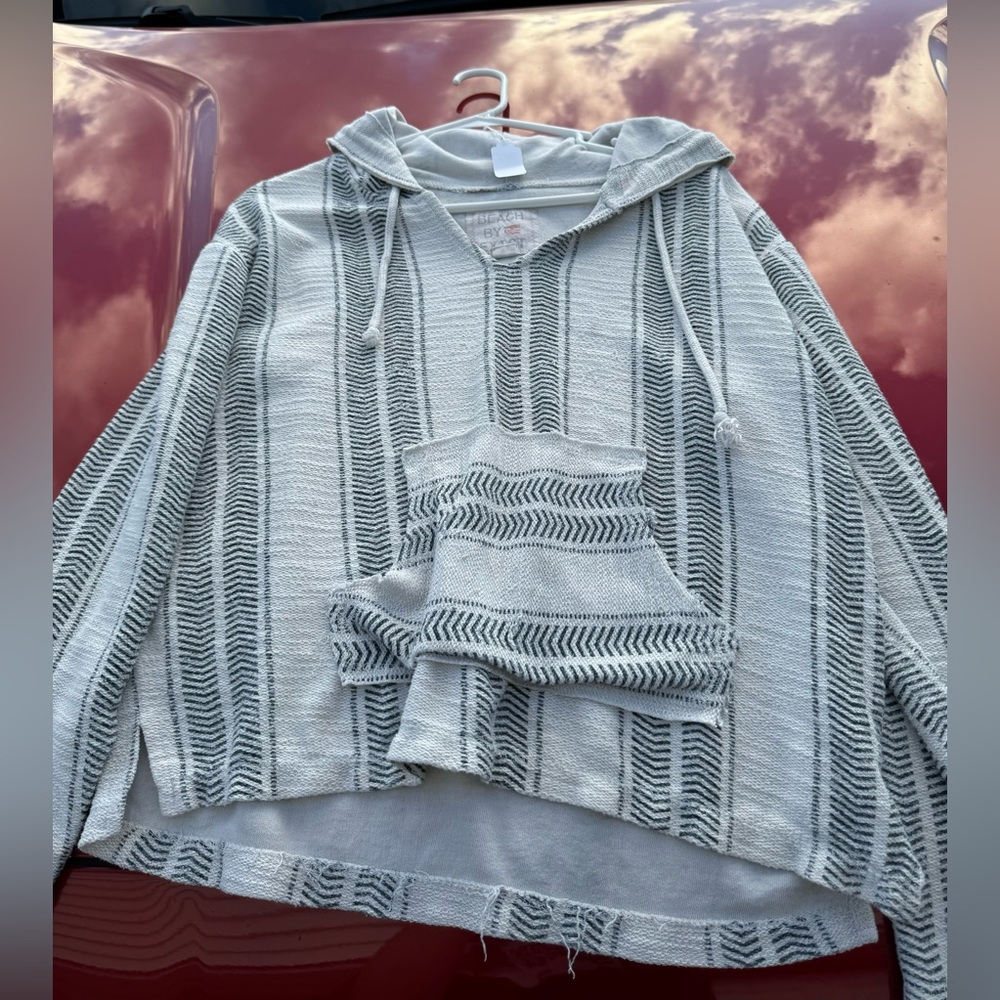 Beachy Sweatshirt